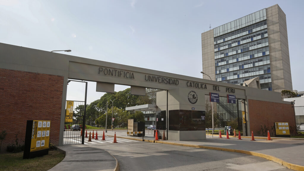 Pontificia Universidad Catolica